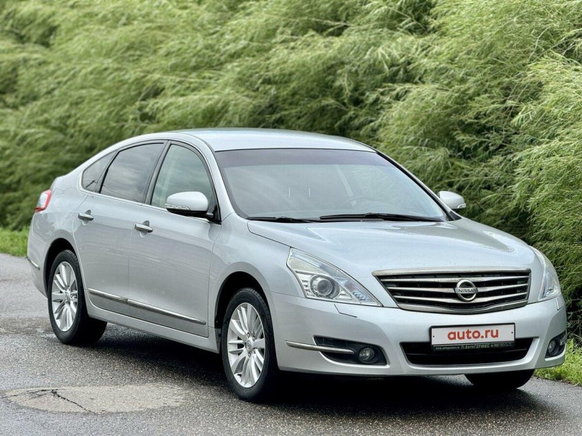 Nissan teana 2011