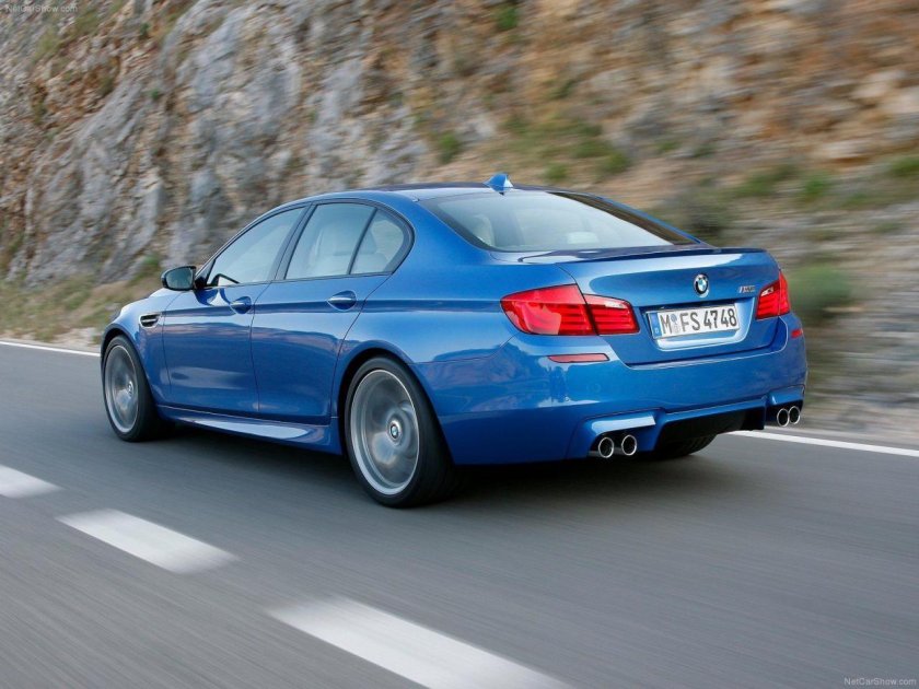 BMW m5 2011