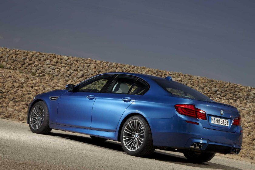 BMW m5 2011
