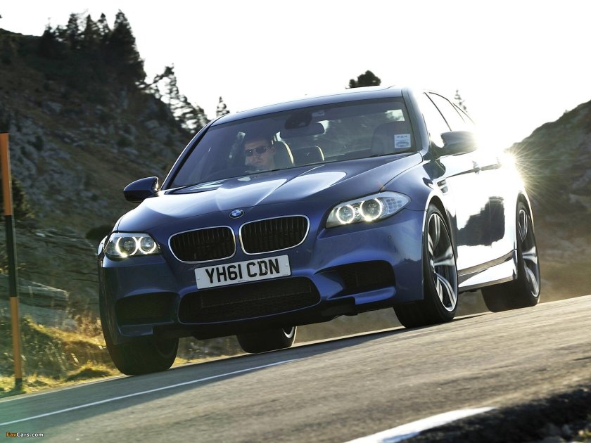 БМВ м5 ф10 2011