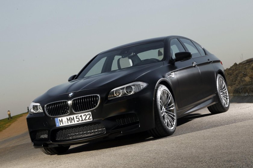 БМВ м5 ф10