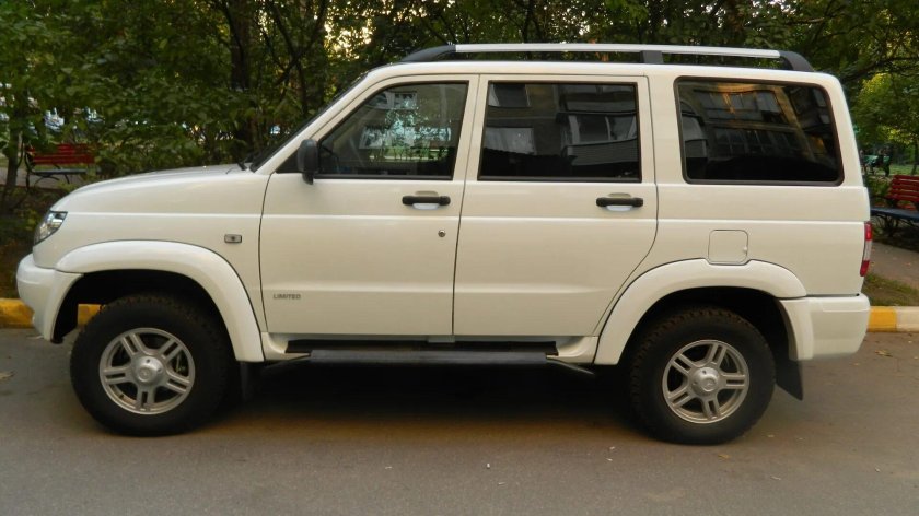 УАЗ Патриот 2014 белый