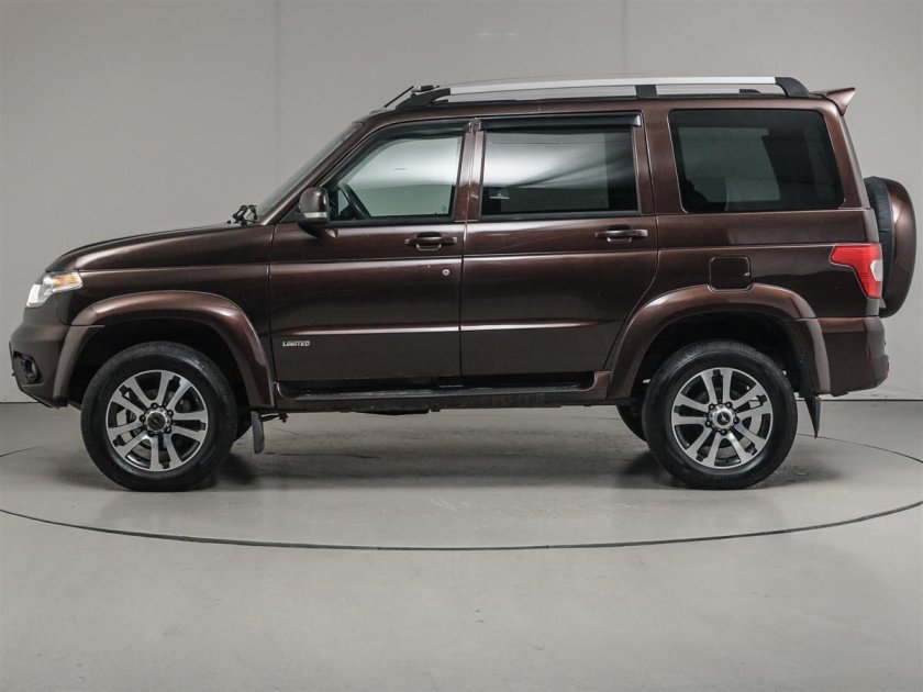 Уаз патриот 2021 коричневый металлик