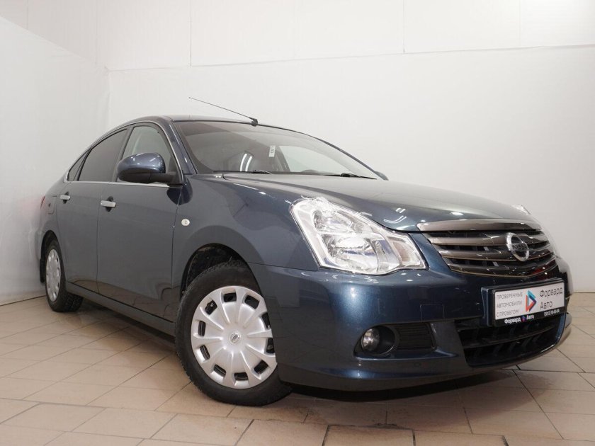 Ниссан Альмера 2018 год темно-синий