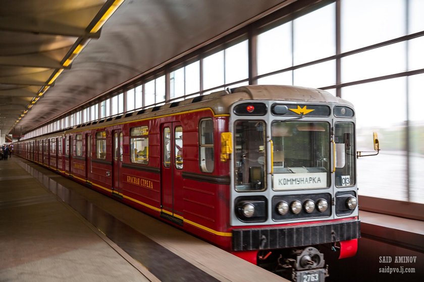 81-717 Красная стрела