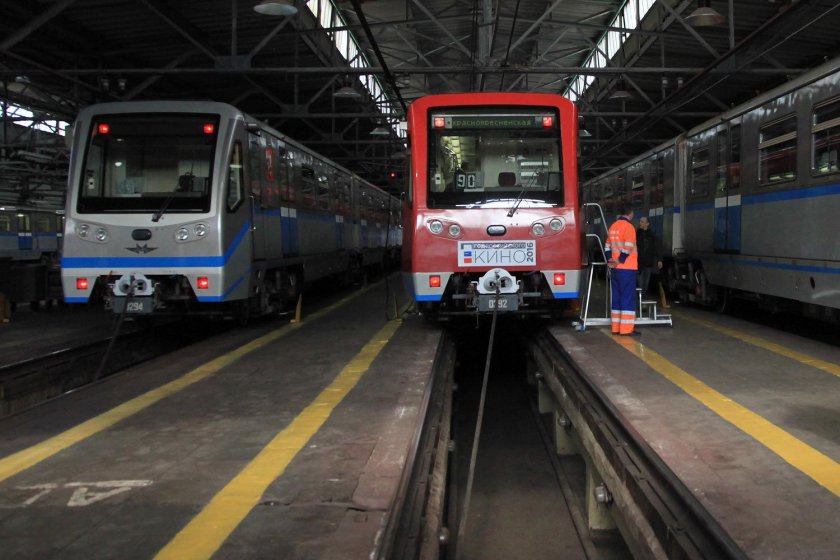 Поезд русич метро