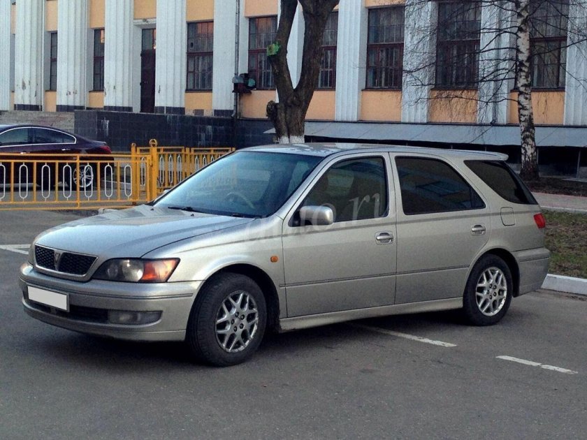 Тойота Виста универсал 1998