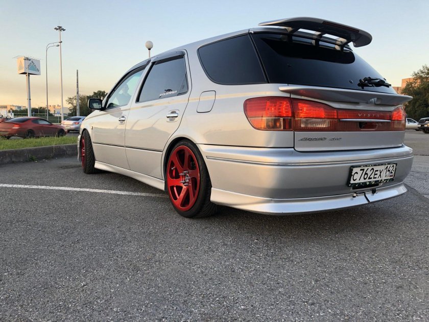 Тойота Виста Ардео универсал