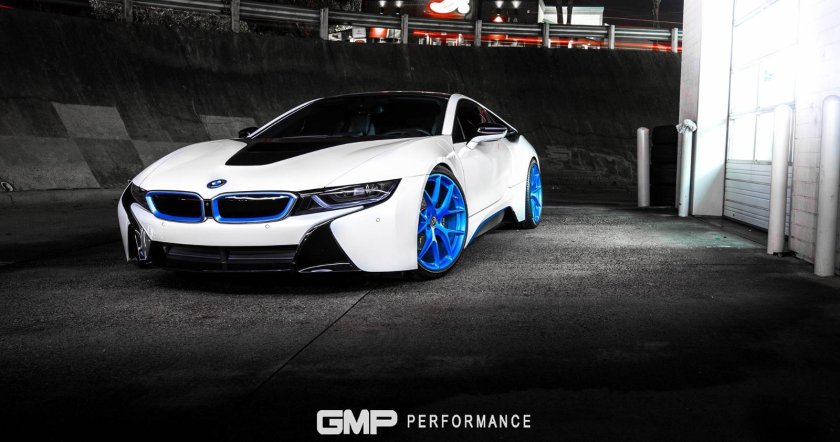 BMW i8