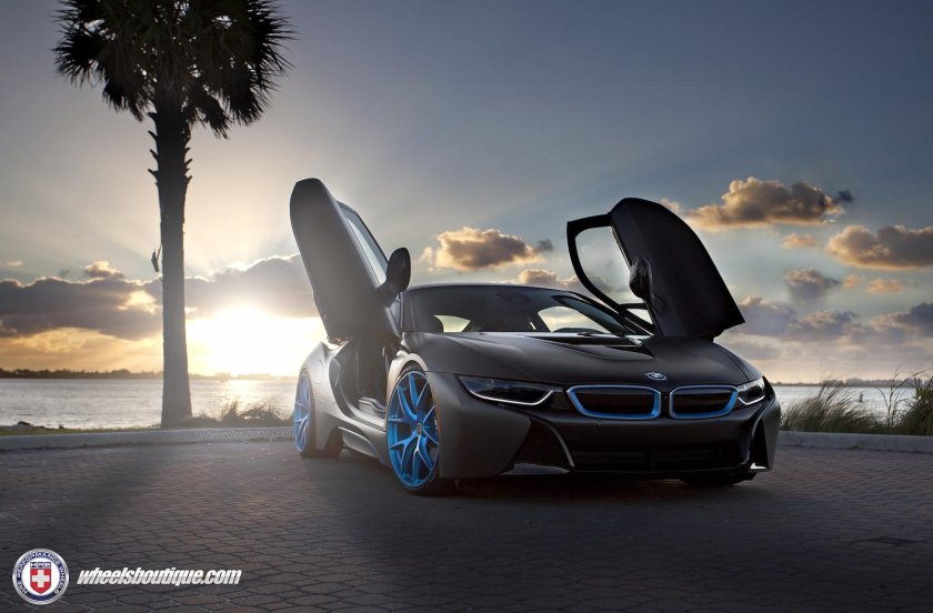 BMW i8