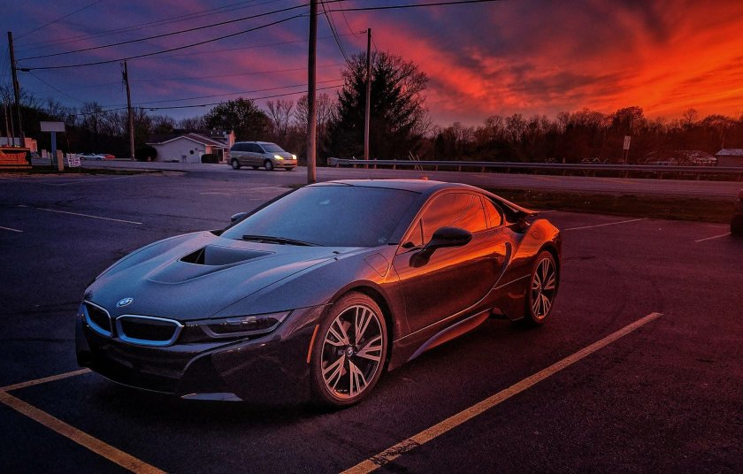 BMW i8