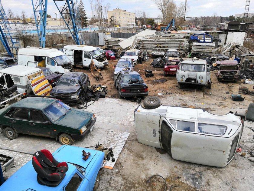 Разобранный автомобиль