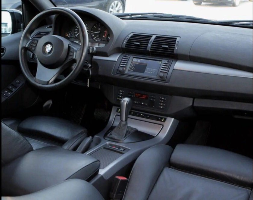 БМВ е53 салон