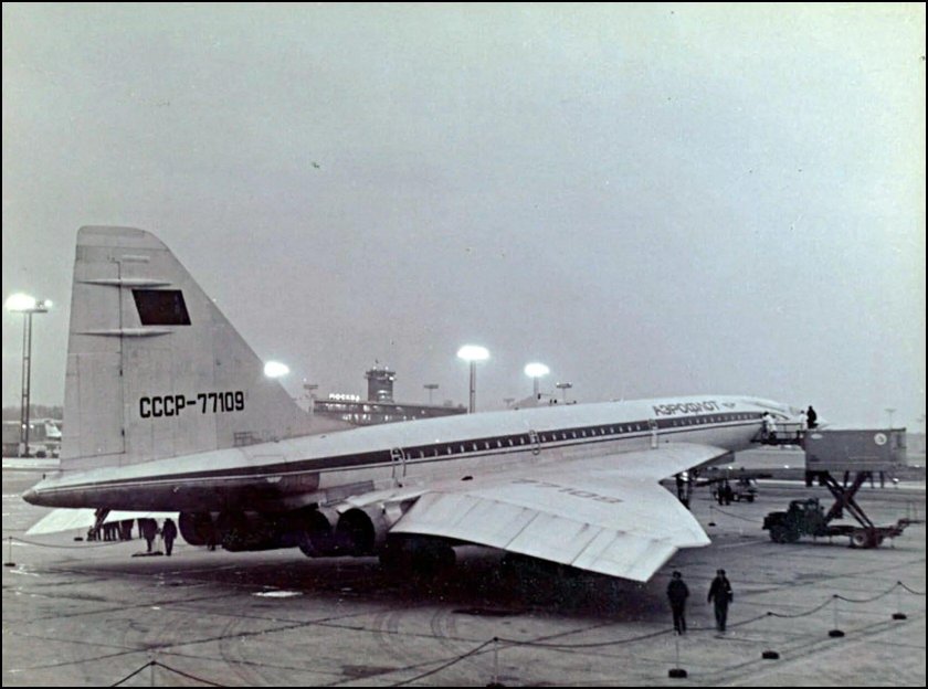 Ту-144 пассажирский самолёт