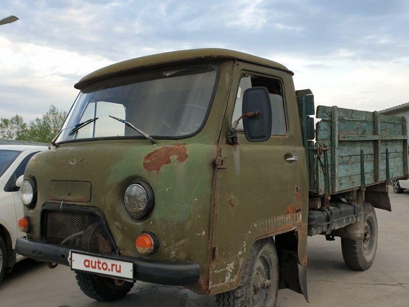 УАЗ 3303 1999 года