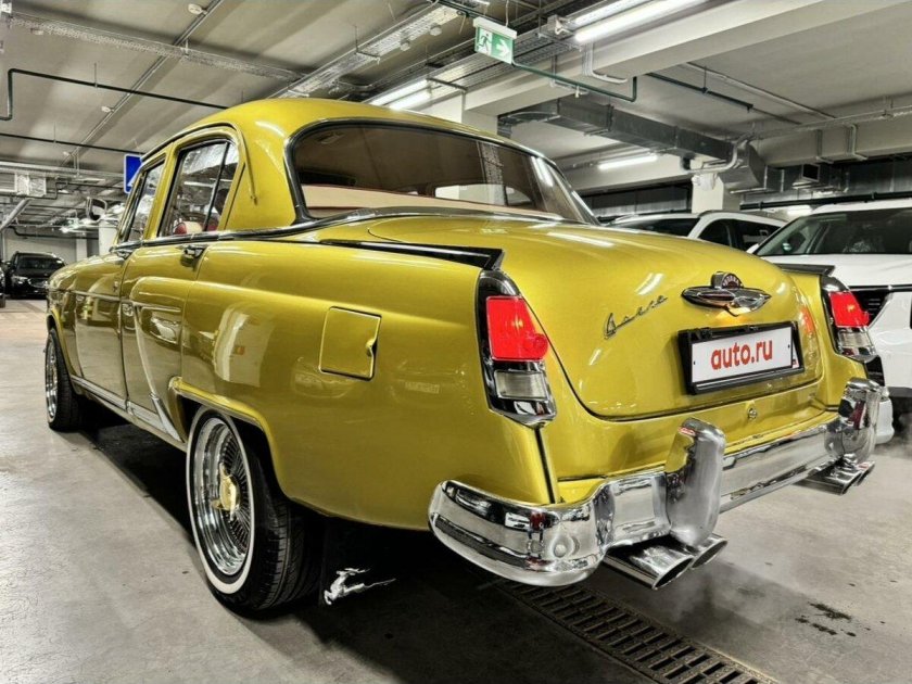 Волга газ 21 бежевая