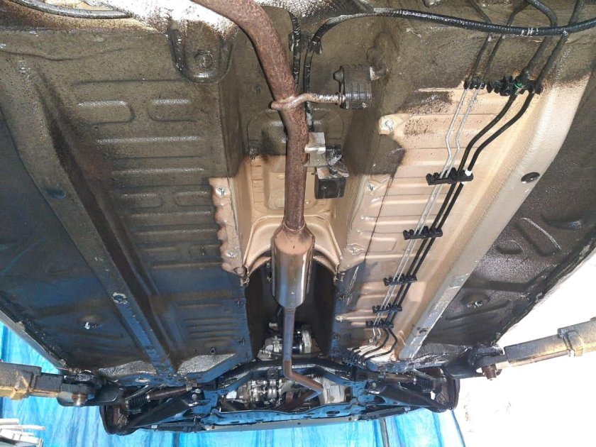 Логан 2 снизу