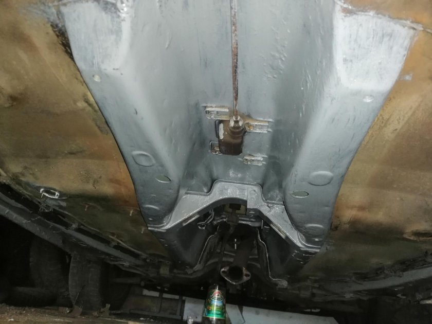 Днище Рено Лагуна 2