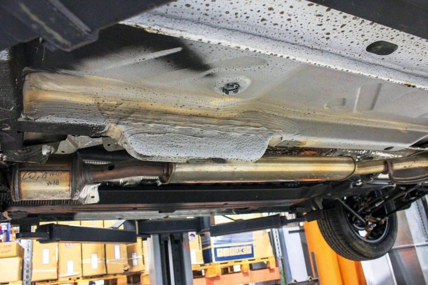 Днище Рено Логан 1