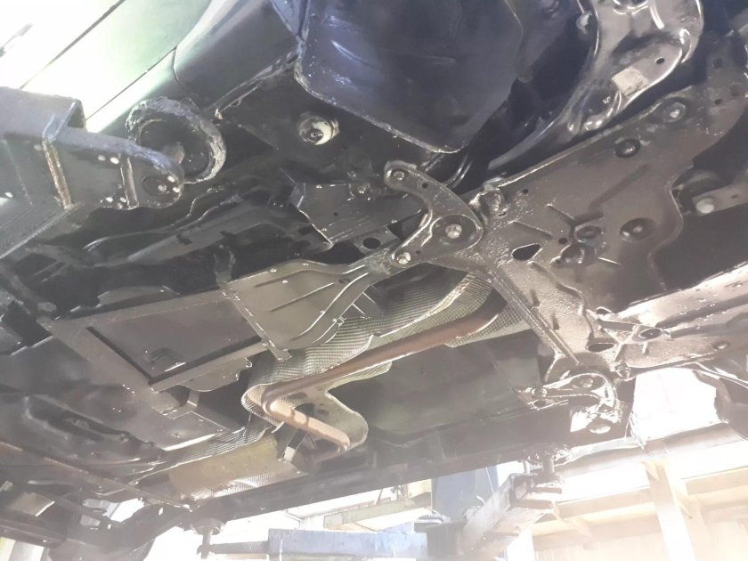 Днище Рено Эспейс 4