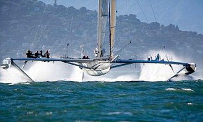 Парусный тримаран Hydroptere