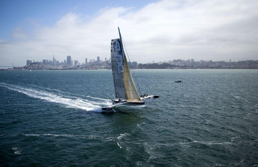 Парусный тримаран Hydroptere