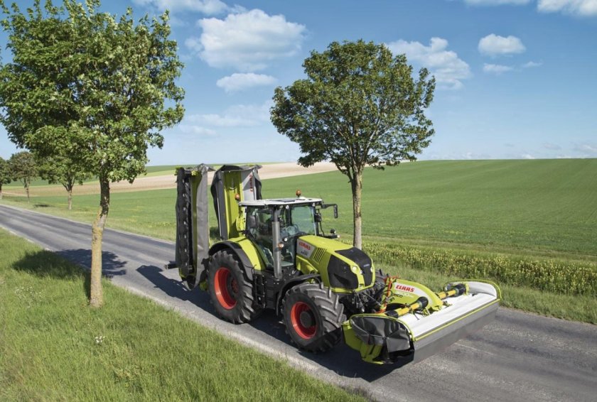 Трактор Axion 850