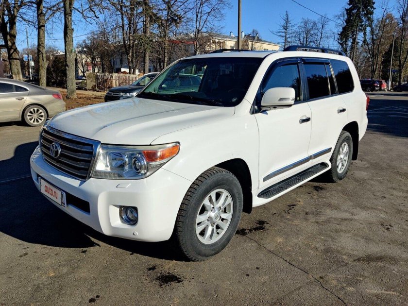 Toyota land cruiser 200 рестайлинг