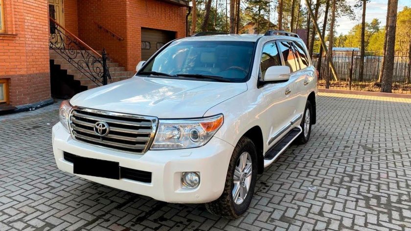 Toyota Land Cruiser, 2014 белый
