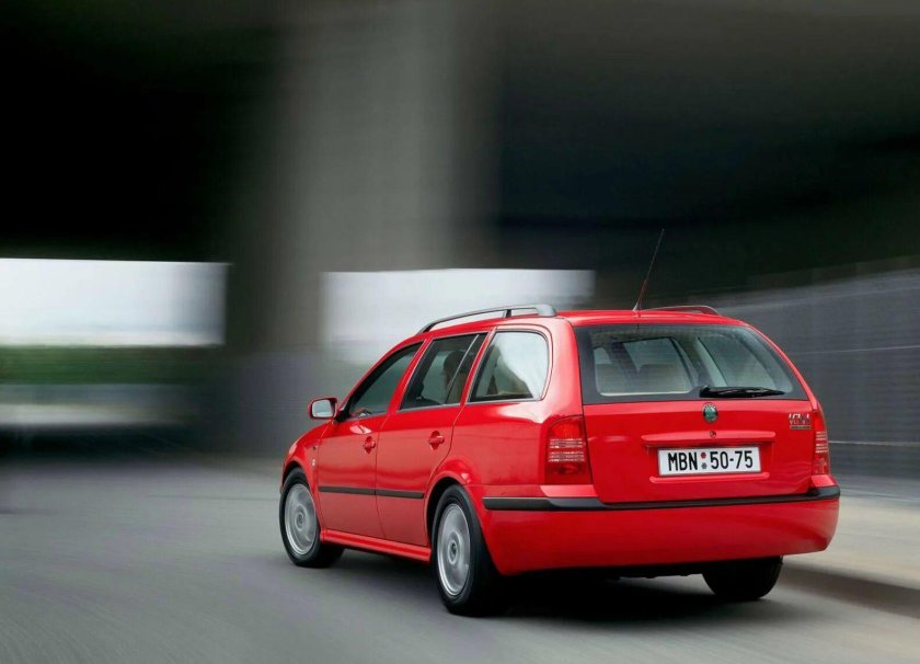 Skoda Octavia Combi 2000