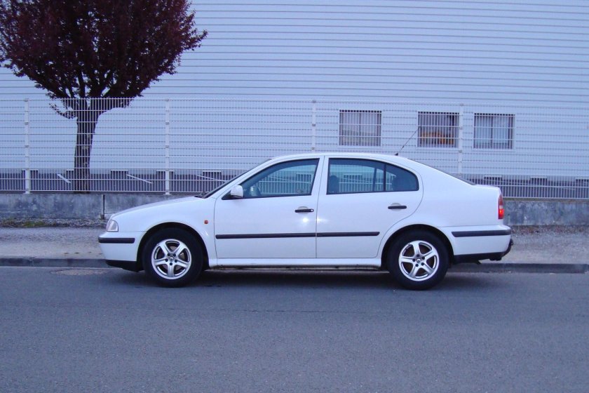 Шкода октавия 1998 1.8 125 л.с