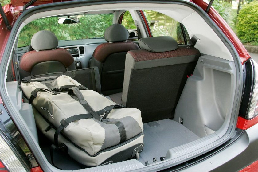 Kia Rio, 2005 багажник