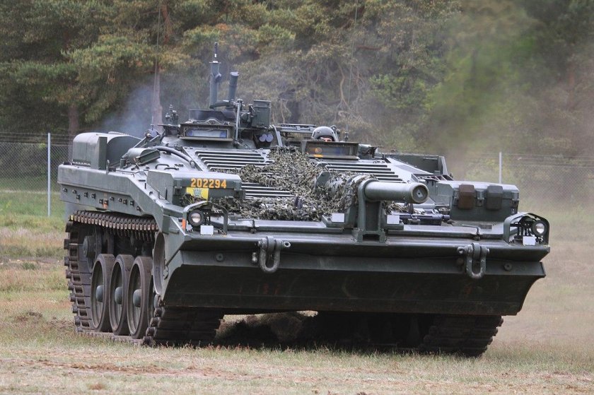 Танк Stridsvagn 103