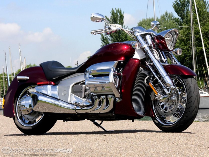 Мотоцикл Honda Valkyrie чоппер