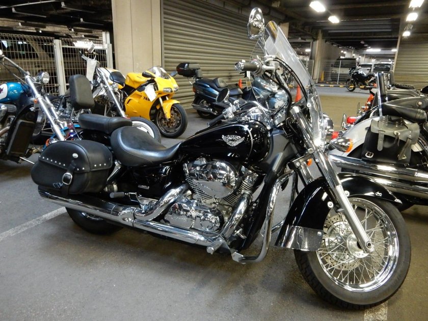 Мотоцикл Хонда 400 чоппер