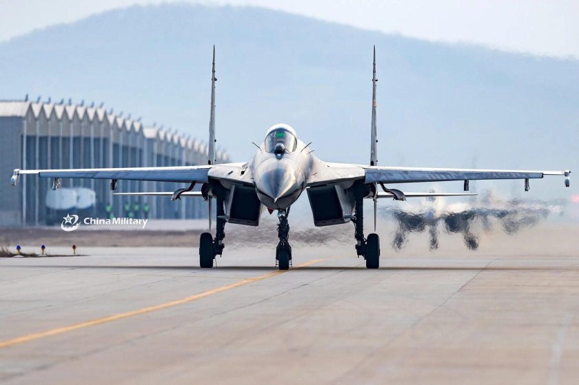 J-11 истребитель