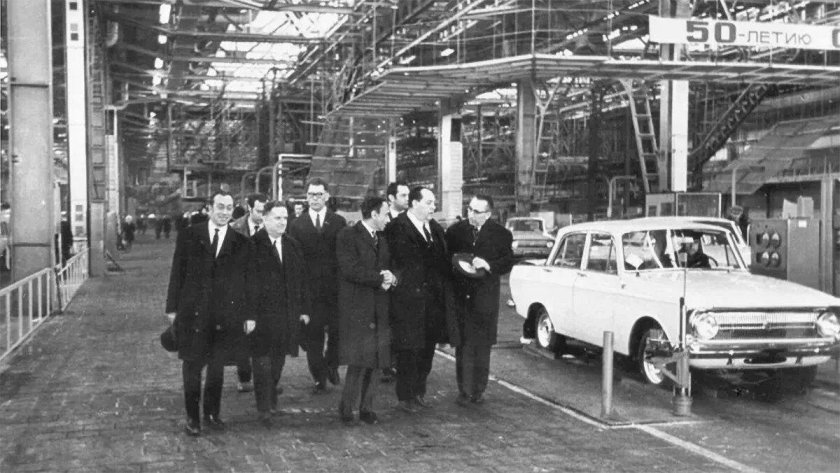 Автомобильный завод имени Ленинского Комсомола (АЗЛК)