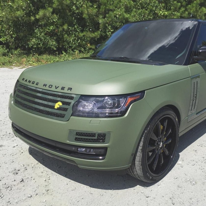 Рендж Ровер зеленый