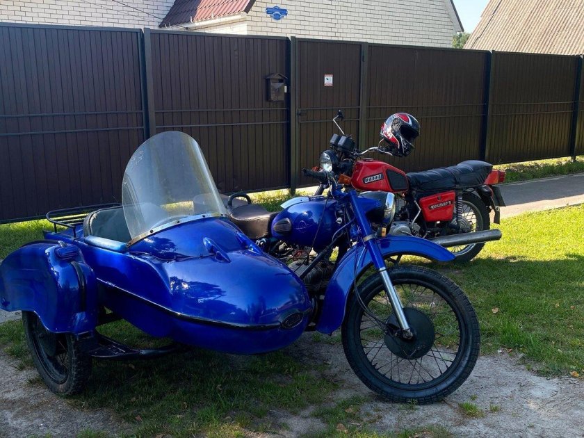 Мотоцикл урал синий с коляской