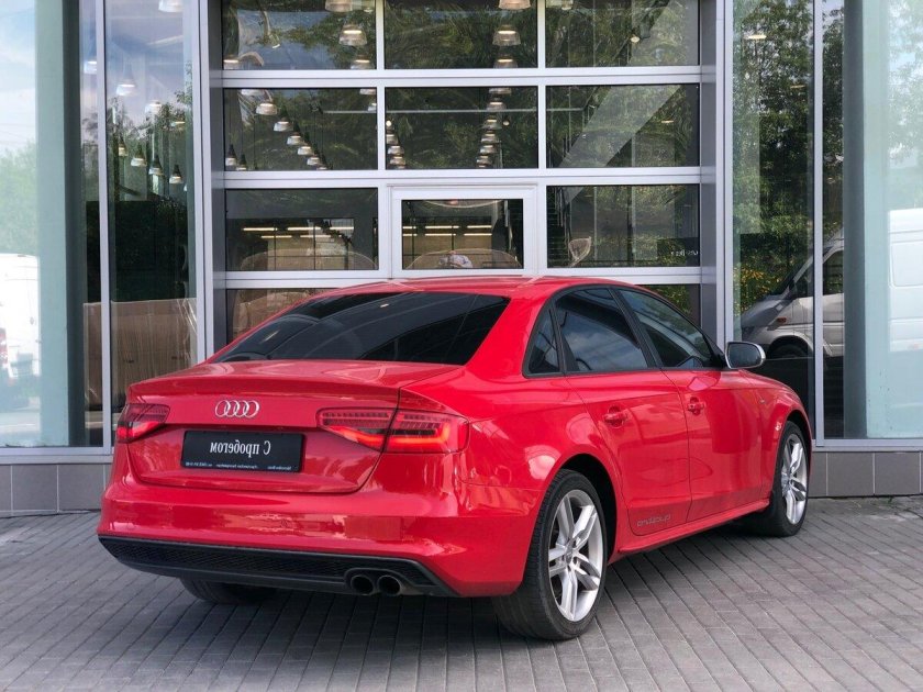Audi a4 Red