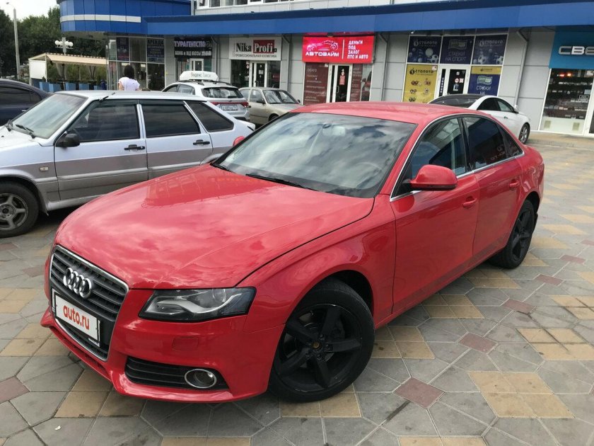 Ауди а4 красная