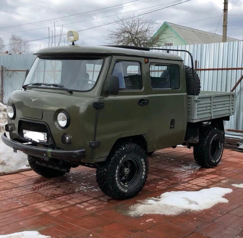 Автомобиль уаз фермер