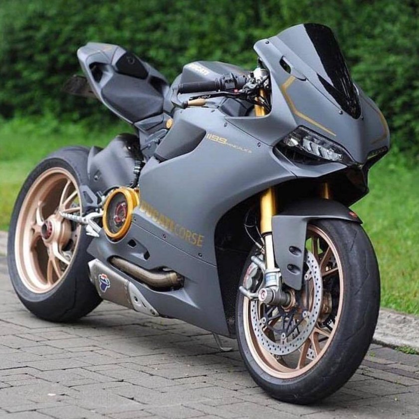 BMW мотоциклы Суперспорт