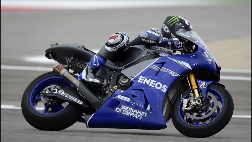 Гоночный мотоцикл Ямаха