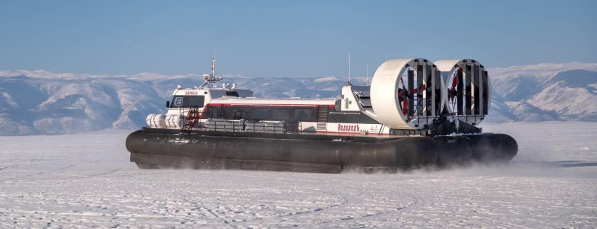 СВП Бирюса на Байкале