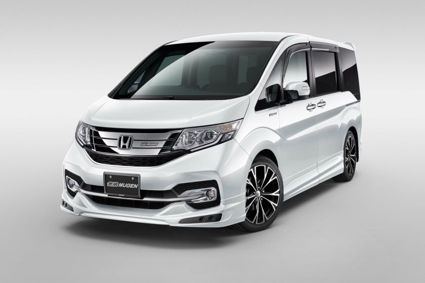Honda Stepwgn spada 2015