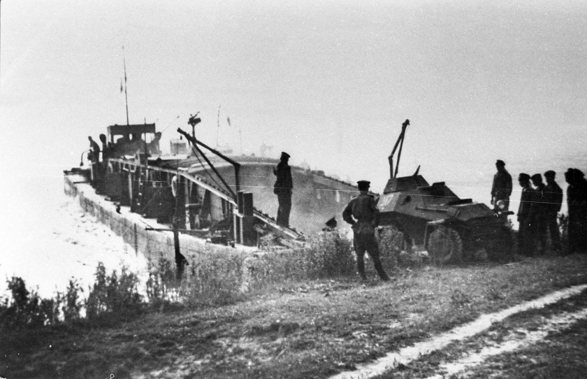 Немецкая быстроходная десантная баржа