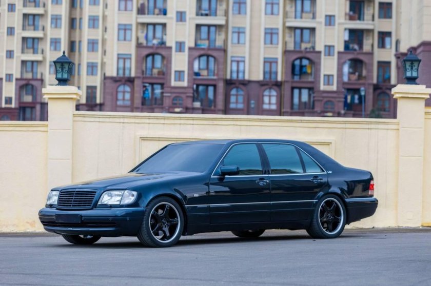 Mercedes-Benz w140