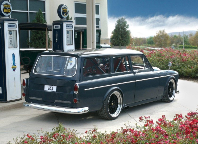 Volvo p220 Amazon Wagon