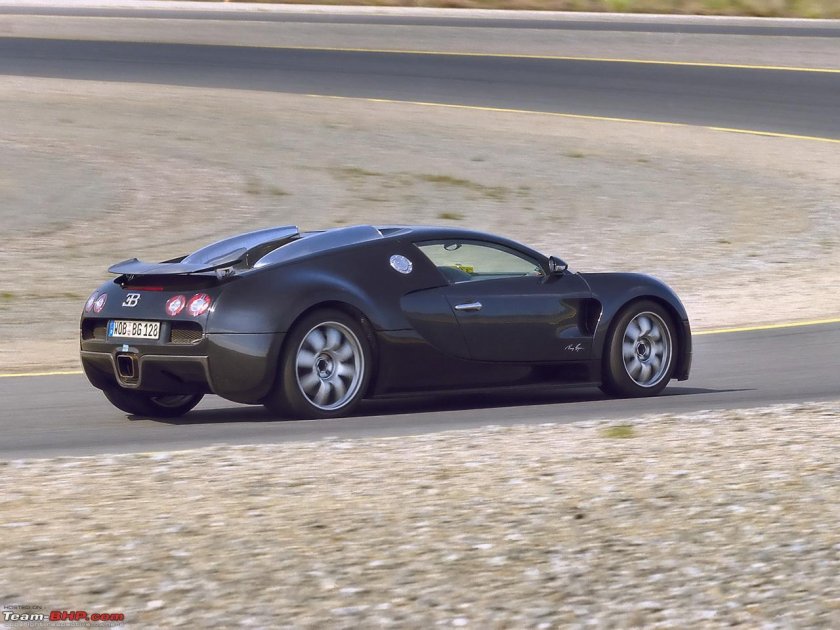 Bugatti Veyron 2004